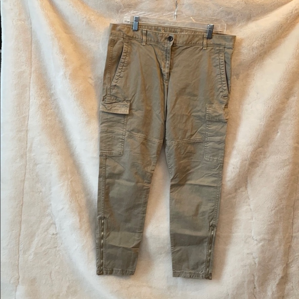 skinny mini khakis by gap